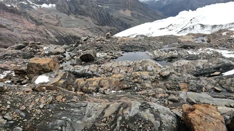 The first footprints on top of the Cayesh glacier