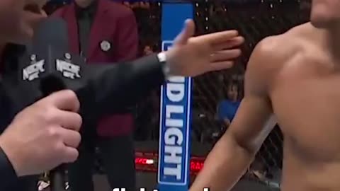 When 🇲🇽 Raul Rosas Jr. had the whole arena saying "Chiwiwis!" 🤣🔥
