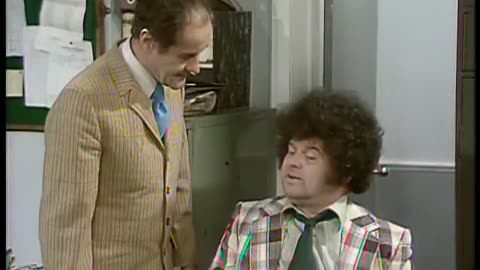 CLASSIC TELEVISION. " THE BENNY HILL SHOW "