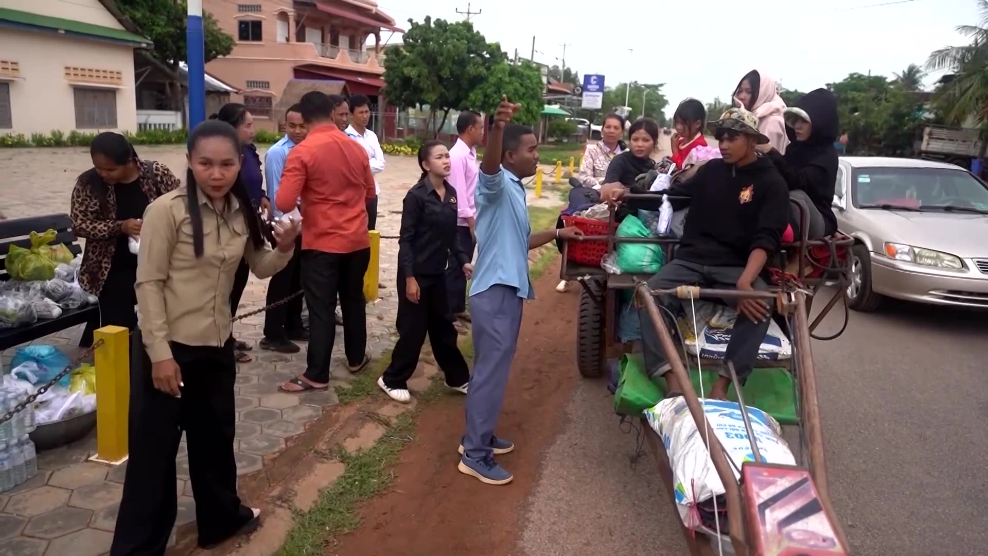 Thai-Cambodian clash hits third day despite ceasefire calls