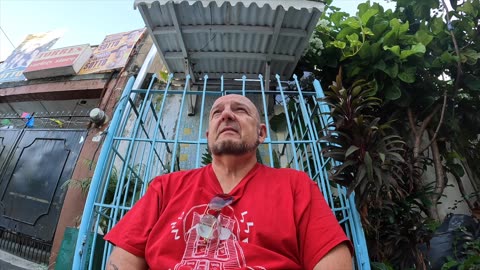 Road side chat about living in the Philippines