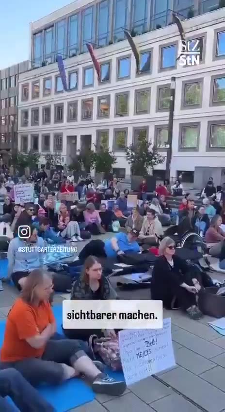 STUTTGART - megemlékezés az oltáskárosultakról és elhunytakról