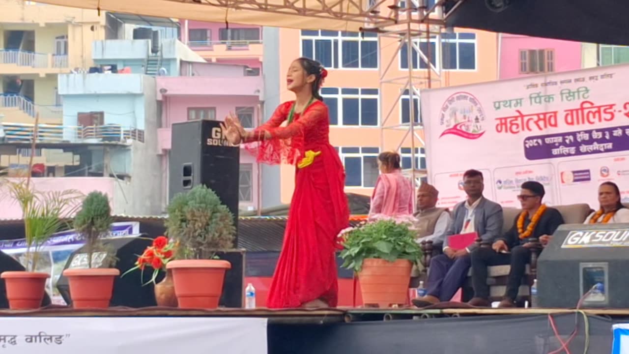 प्रथम पिंक सिटी महोत्सब वालिङ् २०८१ स्याङ्गजामा चलीको नृत्य