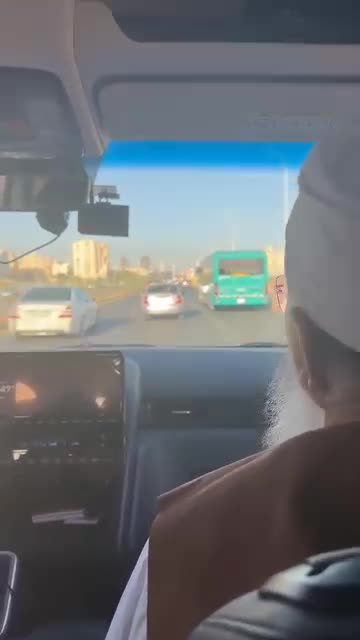 یہ دونوں رذائل آدمی کو ختم کر دیتے ہیں،