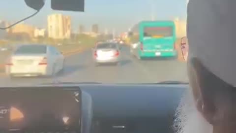 یہ دونوں رذائل آدمی کو ختم کر دیتے ہیں،