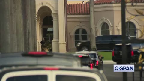 🚨President Trump arrives Trump International Golf Club