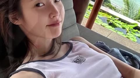 IU lee jong suk kpop 2025