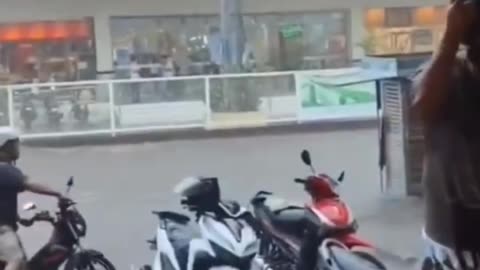 Flashfloods across the Iriga city, Camarines Sur province of Philippines 🇵🇭 (30.06.2025)