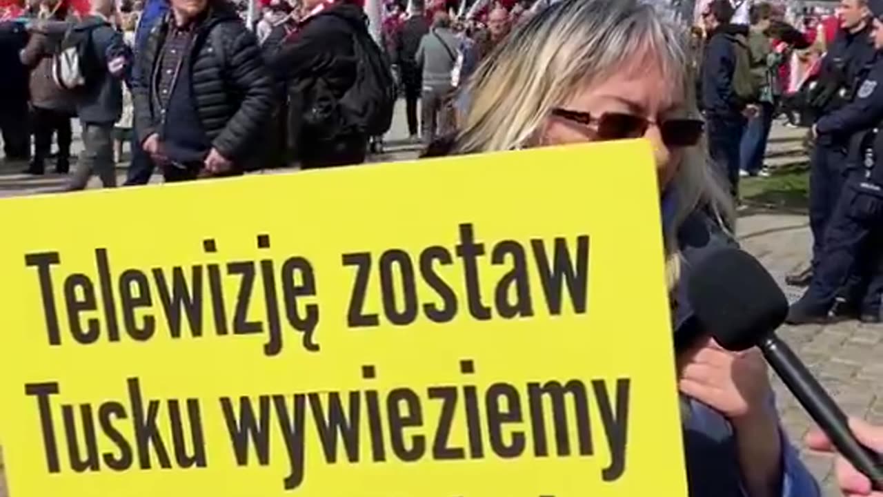 Co naród myśli o Tusku ?☝️