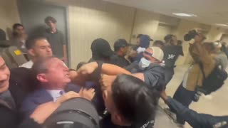 BREAKING: New York City Comptroller Brad Lander arrested by ICE at federal immigration court.