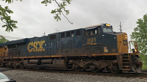 CSX Trains 891 and 3207 head west