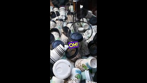 Lucky Cup Claw Machine! 🤑