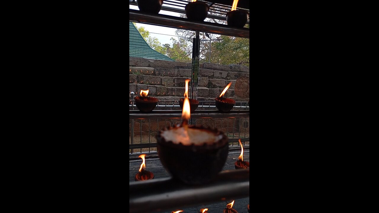 Lamplight for the Load Buddha🙏🙏