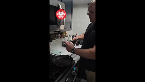 “Smash Burger… With My Bare Hands 🤚🍔 (Don’t Tell the Health Inspector!)”