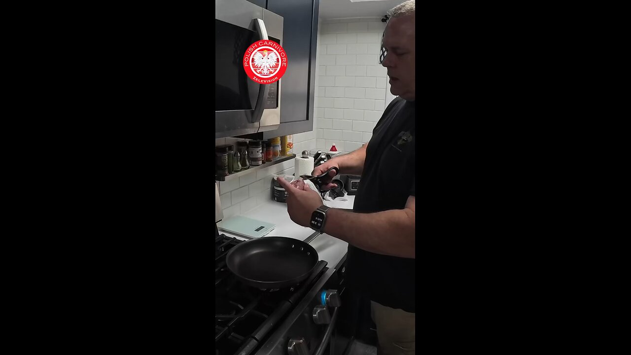 “Smash Burger… With My Bare Hands 🤚🍔 (Don’t Tell the Health Inspector!)”