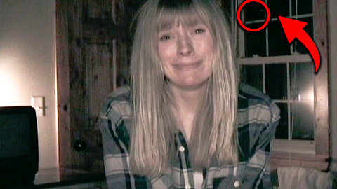 A Girl Disappears In The Middle Of A Ghost Town