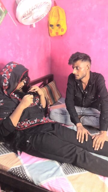 Kaisa beta hai 😂🤔