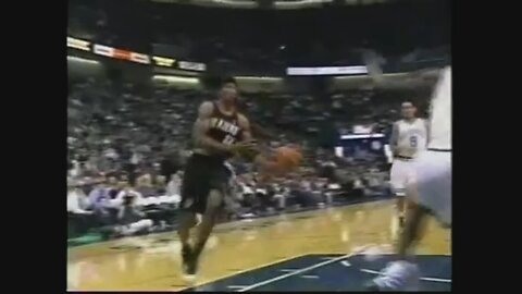 Scottie Pippen 11 Points 9 Ast @ Mavericks, 2000-01.