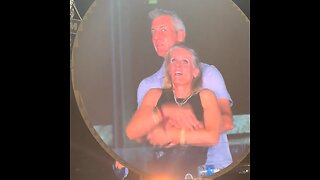 Exponen accidentalmente a CEO infiel en concierto de Coldplay