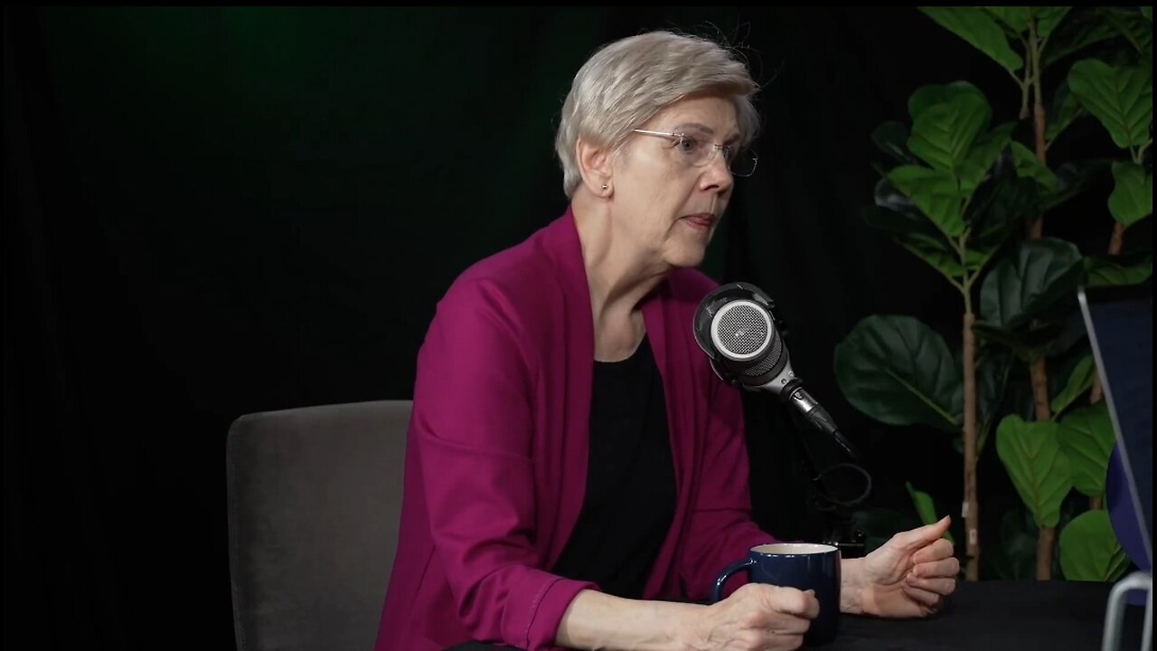 Elizabeth Warren Still Defends Biden’s Mental Fitness