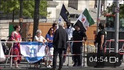 Israel Mossad Agenten mit syrischer Opposition Flagge Berlin 21.06.2025