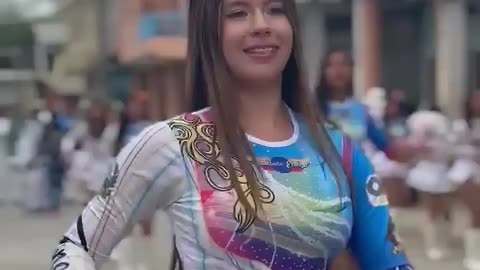 Amisita hermosa #bastoneras #baile