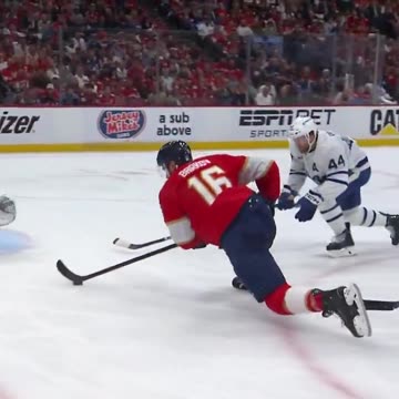 NHL - Aleksander Barkov gets one right back! 😼 #StanleyCup