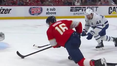 NHL - Aleksander Barkov gets one right back! 😼 #StanleyCup