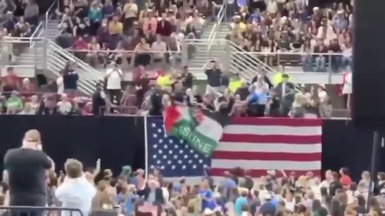 Police forcibly removed the Free Palestine flag that was unfurled behind US Senator Bernie Sanders