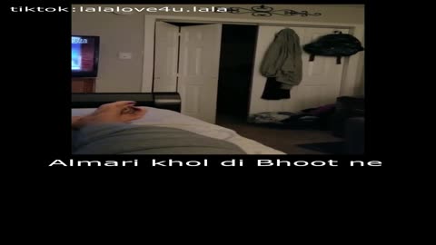Almari khol di Bhoot ne
