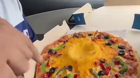 Exposing Dominos Pizza ❌!! #foodie #foodchallenge #exposed #dominos