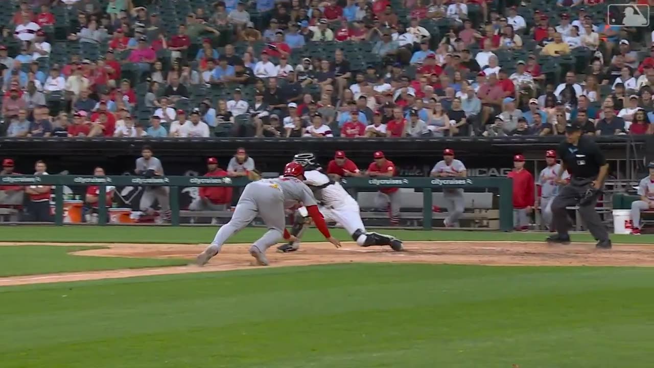 ¡Willson Contreras se robo home!