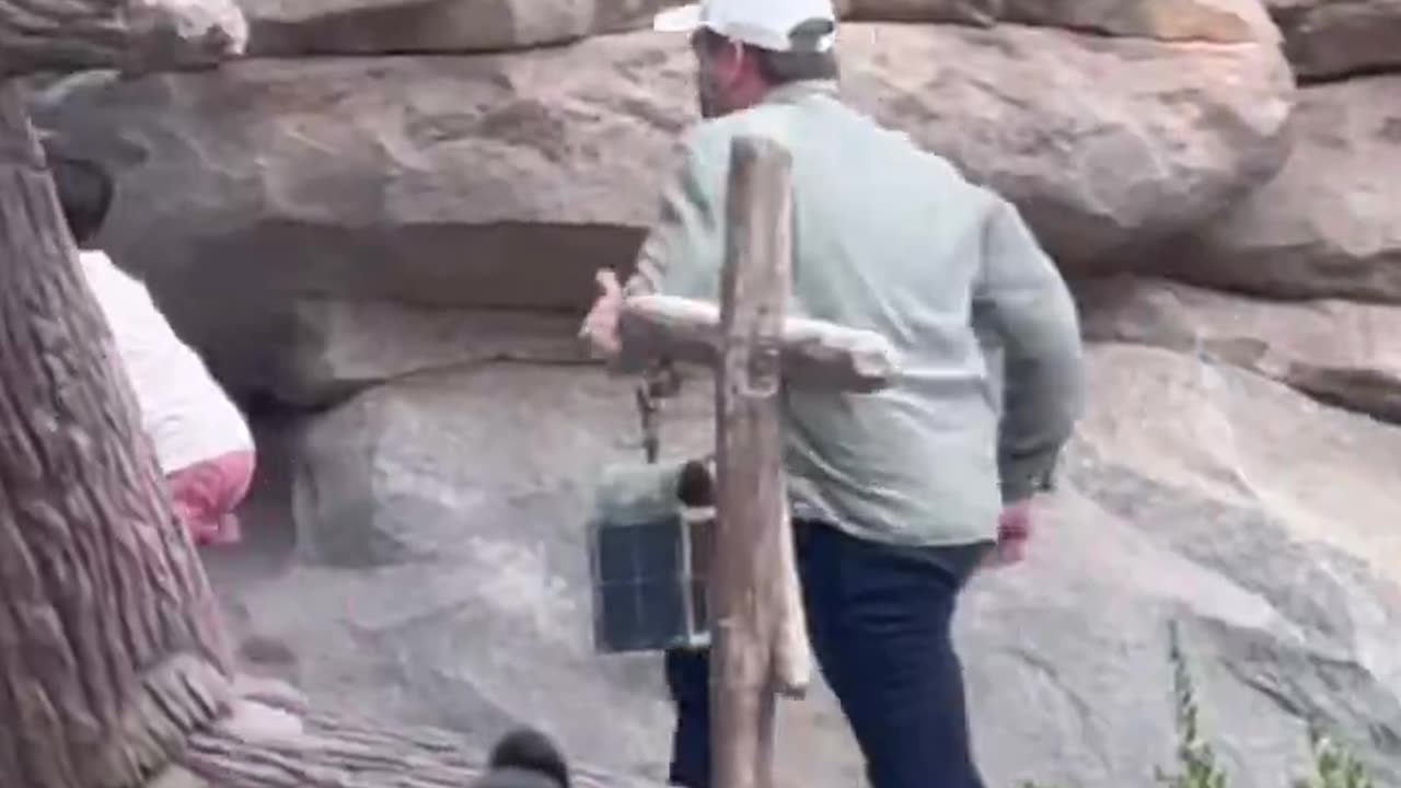 We got JD Vance “running”