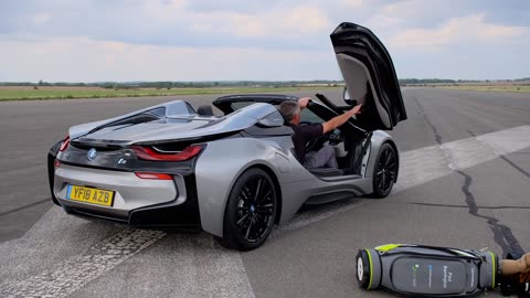 BMW i8 Roadster vs The Golf Trick Shot Guy