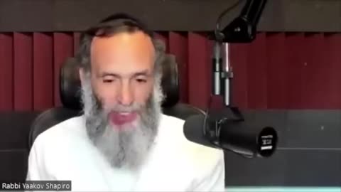 Rabbi explains a fake Israeli Nation, language, identity theft from Zionists