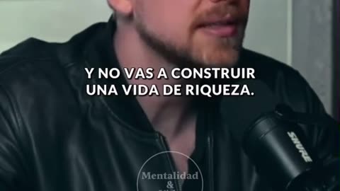 Tu pareja no debe ser tu otra mitad, sino tu complemento.