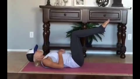 Fast Fat-Burning Workout to Tone Your Whole Body at Home!