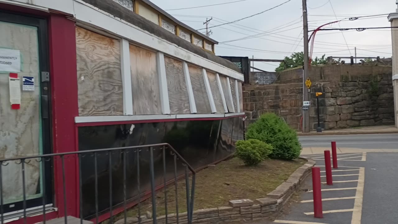 Get Out of 7-11 Parking Lot Lowell MA or Get Arrested