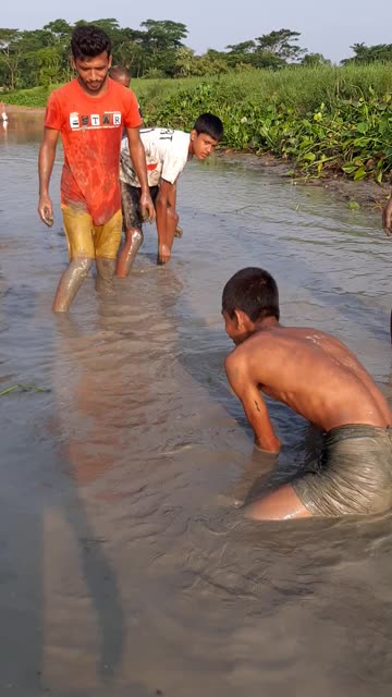 Group fishing #handfishing