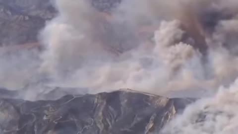 Enorme incendio obliga a realizar evacuaciones en California
