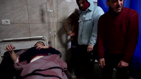 Thousands flee Aleppo as government and Kurdish forces clash again