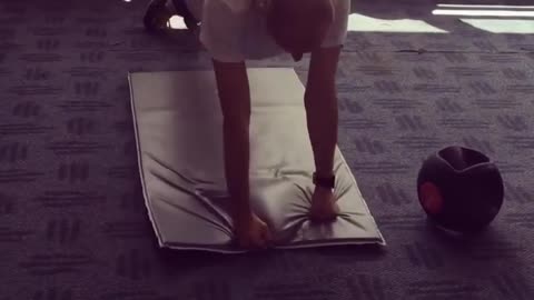 Coaching Personal Training Level 3 Mastering Advanced Plank Press Up Techniques for Group Exercises