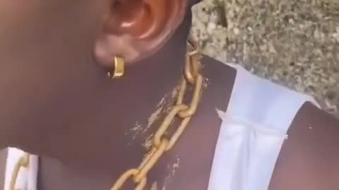 Cheating friend for the girl, unique way to steal gold chain comedy