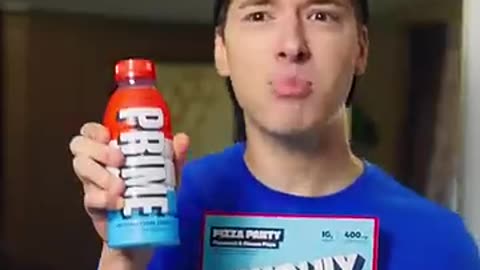 Trending: Lunchly VS Lunchables Roast Battle