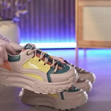 Women's Fashionable Skate Sneakers