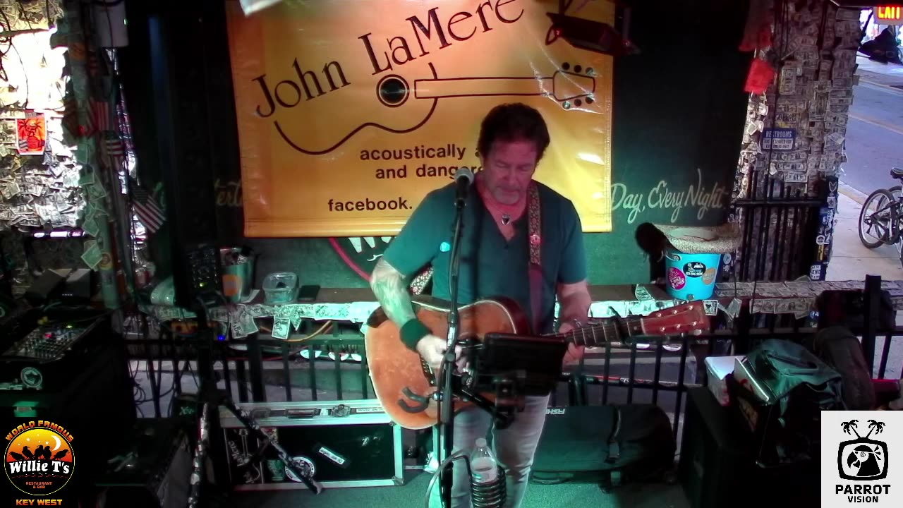 LIVE Music Everyday!