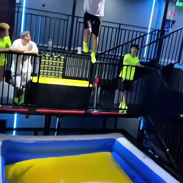 😂#Newfunnyvideo2025 #Viralfunnyvideos #trendingvideos #comedytime #bestreaction😂😂😂