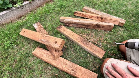 How To Build A Trellis for Tomatoes