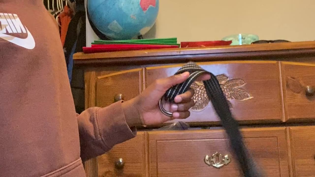 Who broke the wall : skit