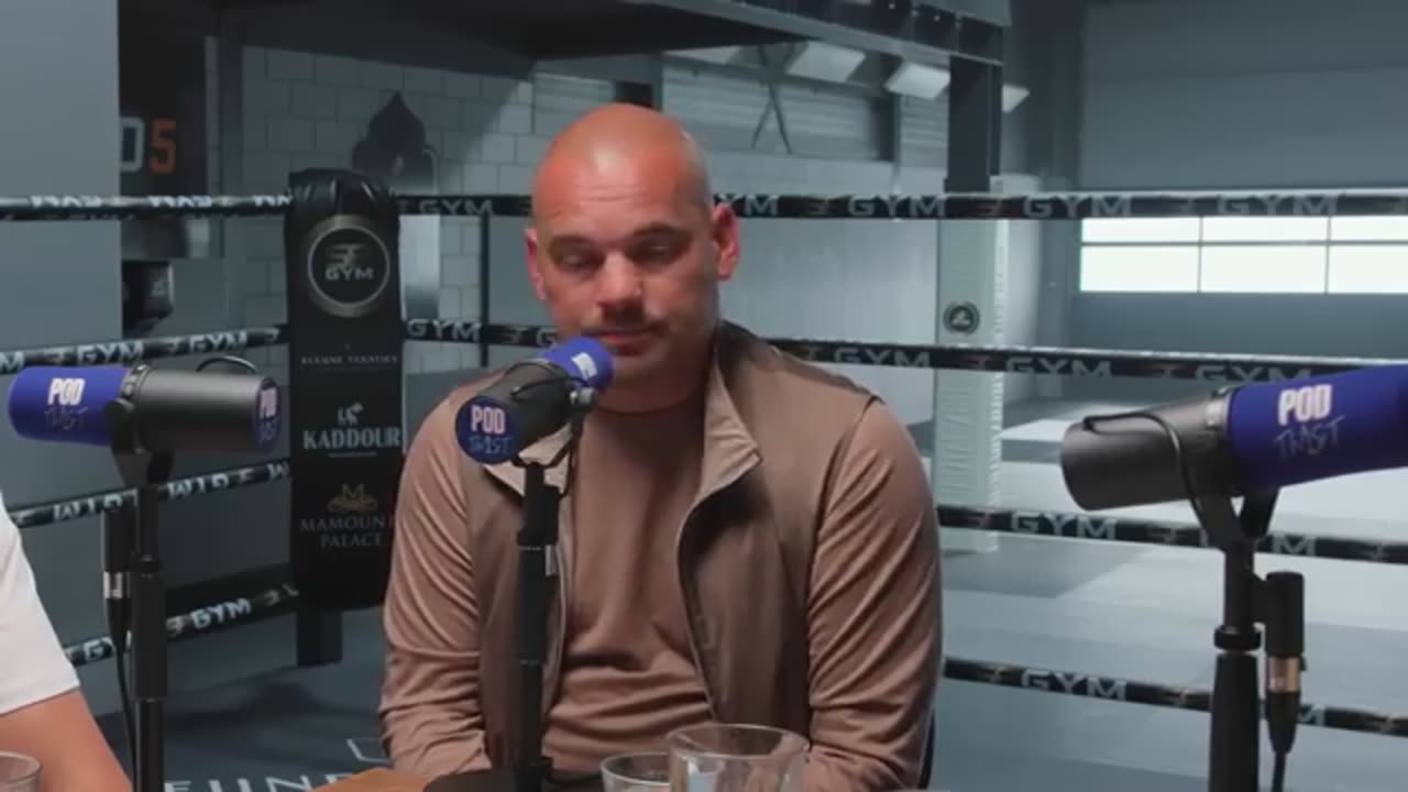 Wesley Snijder en Saïd Badaoui bij podcast